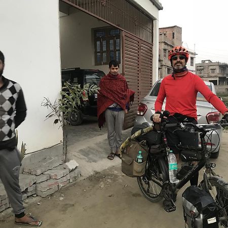 Lummj Guest House Motihari Экстерьер фото